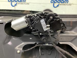 Used Rear wiper motor Volkswagen Fox (5Z) 1.2 Price € 40,00 Margin scheme offered by Gebr Opdam B.V.