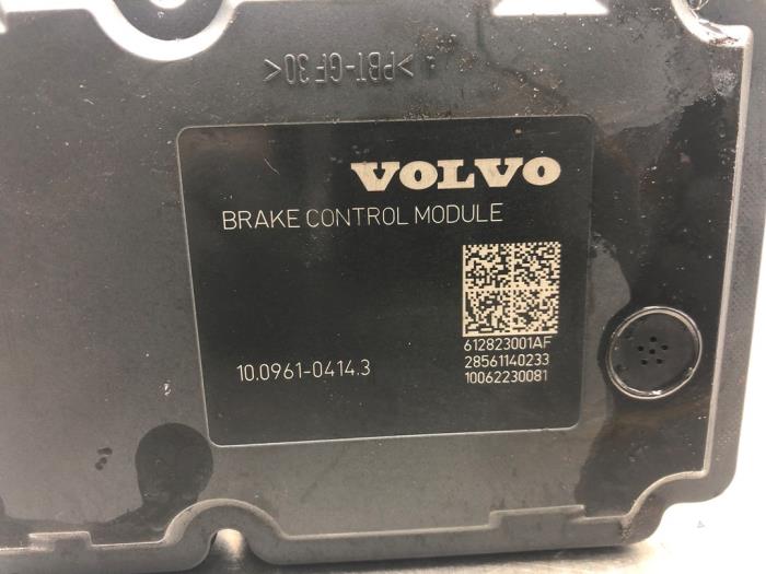ABS pump Volvo V40 1.6 D2 - 31400645 D4162T ATE - Gebr Opdam B.V.