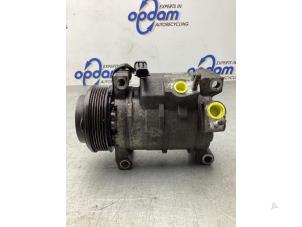 Used Air conditioning pump Chrysler Grand Voyager Price on request offered by Gebr Opdam B.V.