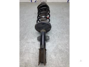 Used Front shock absorber rod, right Dacia Duster (HS) 1.6 16V 4x4 Price € 50,00 Margin scheme offered by Gebr Opdam B.V.