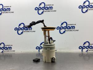 Begagnade Bensinpump Mercedes A (W169) 1.7 A-170 Pris € 75,00 Marginaltabell erbjuds av Gebr Opdam B.V.