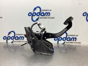 Used Brake pedal Honda Civic (FA/FD) 1.3 Hybrid Price € 60,00 Margin scheme offered by Gebr Opdam B.V.