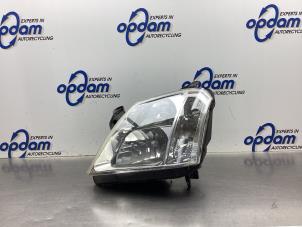 Used Headlight, left Opel Meriva 1.4 16V Twinport Price € 50,00 Margin scheme offered by Gebr Opdam B.V.