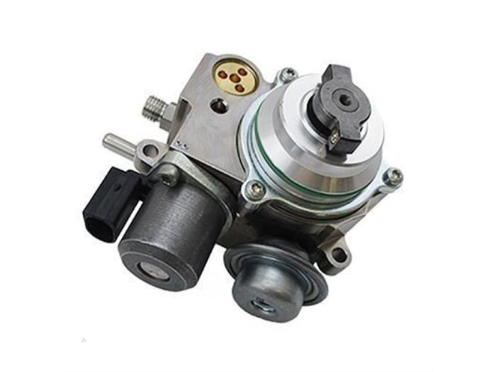 High pressure pump from a MINI Clubman (R55) 1.6 16V Cooper S 2012