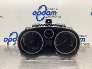Usagé Compteur kilométrique KM Opel Corsa D 1.4 16V Twinport Prix € 125,00 Règlement à la marge proposé par Gebr Opdam B.V.