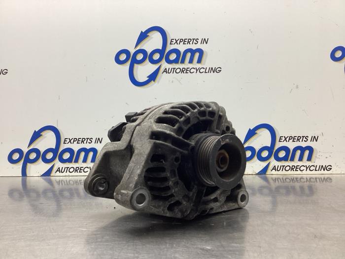 Begagnade Dynamo Opel Corsa D 1.4 16V Twinport Pris € 22,00 Marginaltabell erbjuds av Gebr Opdam B.V.