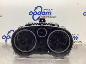 Usagé Compteur kilométrique KM Opel Corsa D 1.4 16V Twinport Prix € 125,00 Règlement à la marge proposé par Gebr Opdam B.V.