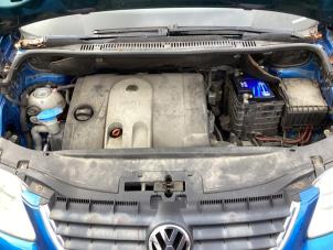 Used Wiper motor + mechanism Volkswagen Touran (1T1/T2) 1.6 FSI 16V Price on request offered by Gebr Opdam B.V.