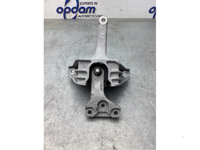 Used Engine mount Hyundai i30 (PDEB5/PDEBB/PDEBD/PDEBE) 1.0 T-GDI 12V Price € 45,00 Margin scheme offered by Gebr Opdam B.V.