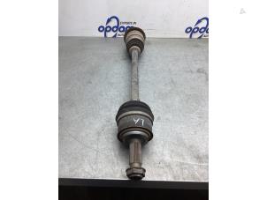 Used Front drive shaft, left Mercedes Vito (639.6) 2.2 111 CDI 16V Price € 72,60 Inclusive VAT offered by Gebr Opdam B.V.