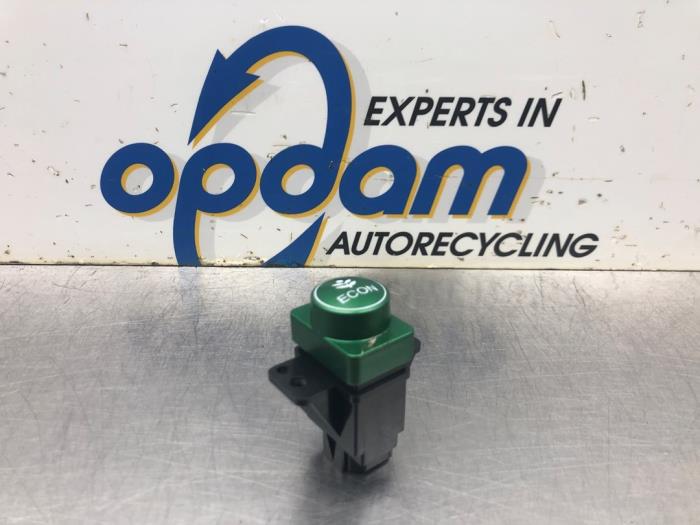 Usados Interruptor Honda Insight (ZE2) 1.3 16V VTEC Precio € 22,00 Norma de margen ofrecido por Gebr Opdam B.V.