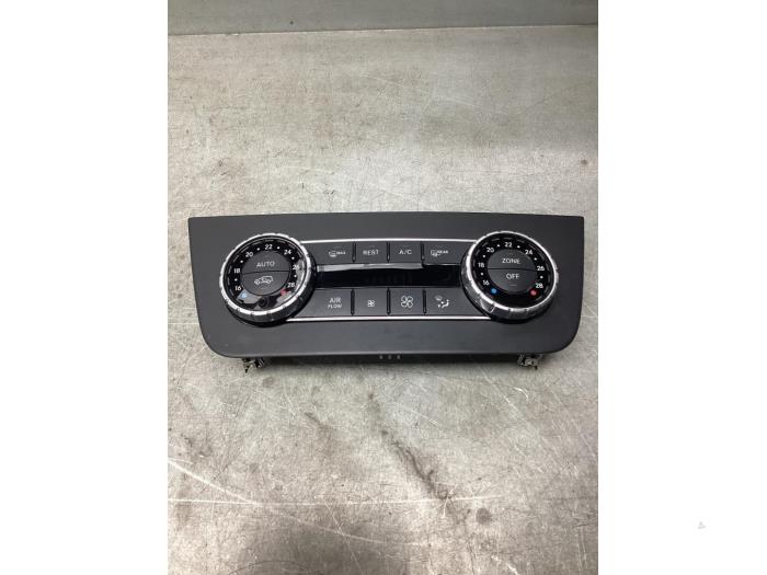 Panel de control de calefacción de un Mercedes-Benz GLE (W166) 400 3.0 V6 24V biturbo 4-Matic 2017