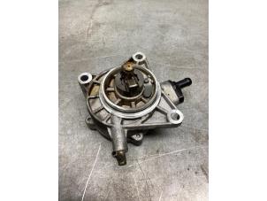 Usados Bomba de vacío (Gasolina) Hyundai i30 (PDEB5/PDEBB/PDEBD/PDEBE) 1.0 T-GDI 12V Precio € 70,00 Norma de margen ofrecido por Gebr Opdam B.V.