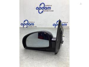 Used Wing mirror, left Hyundai Getz 1.4i 16V Price € 35,00 Margin scheme offered by Gebr Opdam B.V.