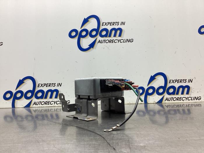 Used Power steering computer Suzuki Swift (ZA/ZC/ZD1/2/3/9) 1.3 VVT 16V Price € 45,00 Margin scheme offered by Gebr Opdam B.V.