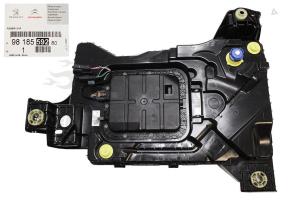 Neue Adblue Tank Citroen Spacetourer Preis € 961,95 Mit Mehrwertsteuer angeboten von Gebr Opdam B.V.