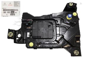 Neue Adblue Tank Citroen C4 Picasso Preis € 961,95 Mit Mehrwertsteuer angeboten von Gebr Opdam B.V.