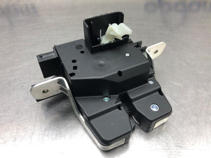 Tailgate lock mechanism from a Mercedes Vito 2018