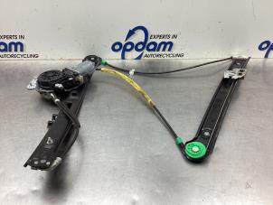 Used Window mechanism 4-door, front right BMW 3 serie Touring (E46/3) 316i 16V Price € 50,00 Margin scheme offered by Gebr Opdam B.V.