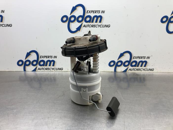 Gebrauchte Benzinpumpe Renault Clio IV Estate/Grandtour (7R) 0.9 Energy TCE 12V Preis € 90,00 Margenregelung angeboten von Gebr Opdam B.V.