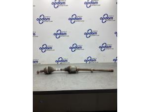 Used Front drive shaft, right Landrover Discovery Sport (LC) 2.0 Si4 16V Price € 250,00 Margin scheme offered by Gebr Opdam B.V.