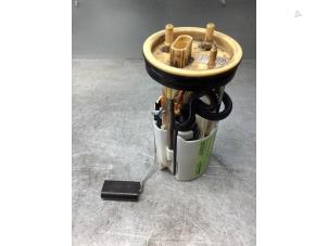 Usados Bomba eléctrica de combustible Volkswagen Crafter (SY) 2.0 TDI Precio € 302,50 IVA incluido ofrecido por Gebr Opdam B.V.