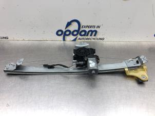 Used Window mechanism 4-door, front right Renault Clio IV Estate/Grandtour (7R) 0.9 Energy TCE 12V Price € 75,00 Margin scheme offered by Gebr Opdam B.V.