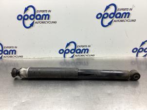 Used Rear shock absorber, right Renault Clio IV (5R) 1.5 Energy dCi 90 FAP Price € 35,00 Margin scheme offered by Gebr Opdam B.V.