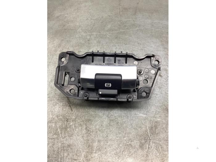 Gebrauchte Handbremse Schalter Landrover Discovery Sport (LC) 2.0 Si4 16V Preis € 35,00 Margenregelung angeboten von Gebr Opdam B.V.