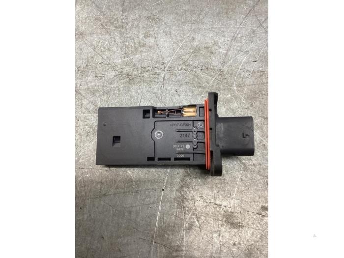 Airflow meter from a Land Rover Discovery Sport (LC) 2.0 Si4 16V 2018