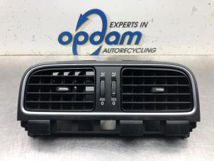 Used Dashboard vent Volkswagen Polo V (6R) 1.2 TDI 12V BlueMotion Price € 50,00 Margin scheme offered by Gebr Opdam B.V.
