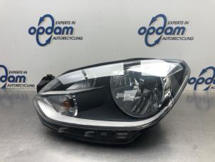 Used Headlight, left Volkswagen Up! (121) 1.0 12V 60 Price € 150,00 Margin scheme offered by Gebr Opdam B.V.