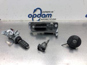 Used Set of cylinder locks (complete) Volkswagen Caddy III (2KA,2KH,2CA,2CH) 1.6 TDI 16V Price € 150,00 Margin scheme offered by Gebr Opdam B.V.