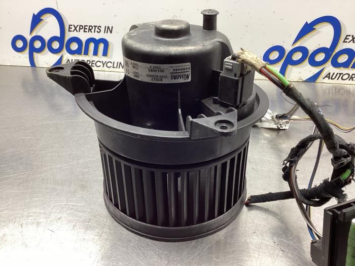 Heating and ventilation fan motor from a Ford Focus 1 Wagon 1.4 16V 2002