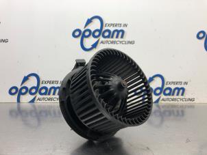 Used Heating and ventilation fan motor Nissan Note (E11) 1.4 16V Price € 60,00 Margin scheme offered by Gebr Opdam B.V.