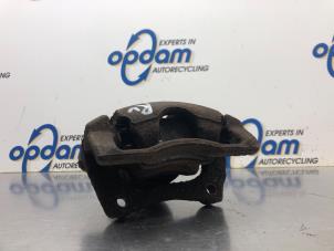 Used Front brake calliper, right Nissan Note (E11) 1.4 16V Price € 50,00 Margin scheme offered by Gebr Opdam B.V.