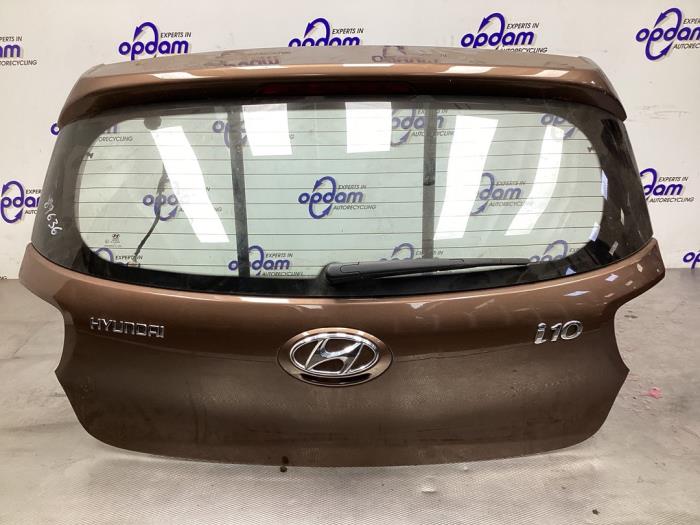 Begagnade Baklucka Hyundai i10 (B5) 1.0 12V Pris € 405,00 Marginaltabell erbjuds av Gebr Opdam B.V.