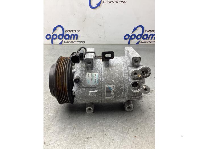 Usagé Pompe clim Kia Picanto (JA) 1.0 12V Prix € 200,00 Règlement à la marge proposé par Gebr Opdam B.V.