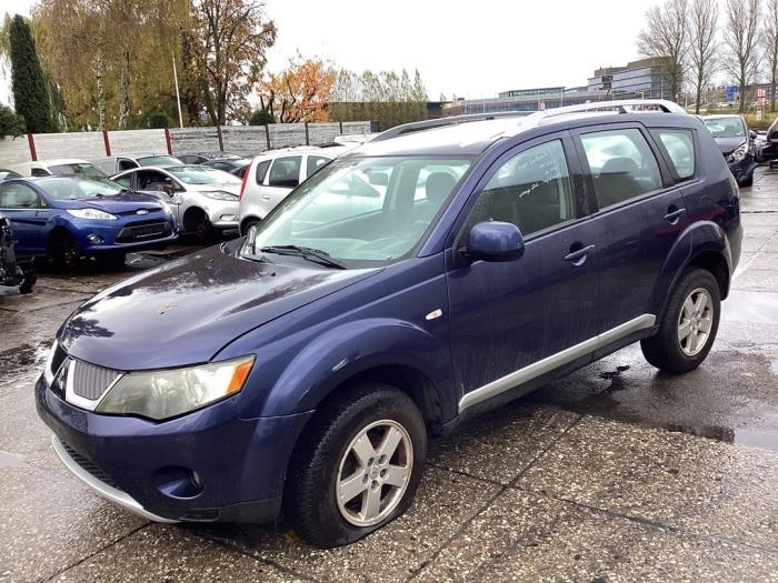 Tür 4-türig links vorne Mitsubishi Outlander 2.0 DI-D 16V 4x4 T65A 