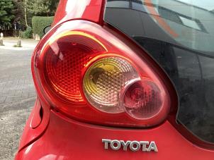 Usados Luz trasera izquierda Toyota Aygo (B10) 1.0 12V VVT-i Precio € 35,00 Norma de margen ofrecido por Gebr Opdam B.V.