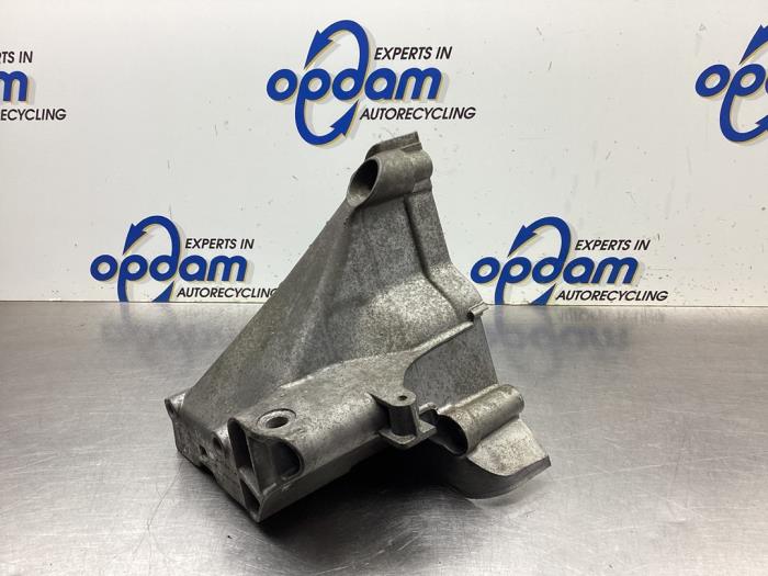 Used Engine mount Volkswagen Polo VI (AW1) 1.0 TSI 12V Price € 36,00 Margin scheme offered by Gebr Opdam B.V.
