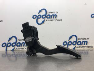 Used Accelerator pedal Kia Cee'd Sporty Wagon (EDF) 1.6 CRDi 90 16V Price € 50,00 Margin scheme offered by Gebr Opdam B.V.