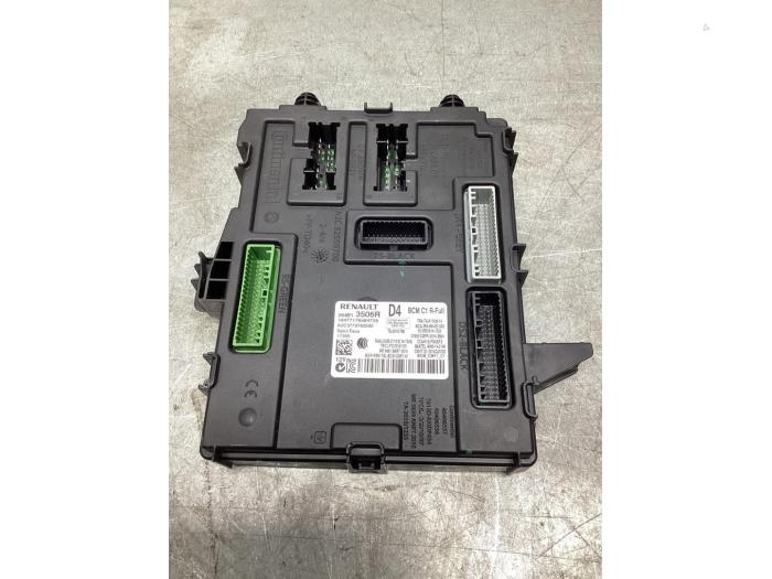 Used Body control computer Renault Espace (RFCJ) 1.8 Energy Tce 225 Price € 125,00 Margin scheme offered by Gebr Opdam B.V.