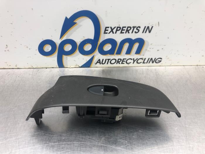 Usados Interruptor de ventanilla eléctrica Honda Civic (FA/FD) 1.3 Hybrid Precio € 22,00 Norma de margen ofrecido por Gebr Opdam B.V.