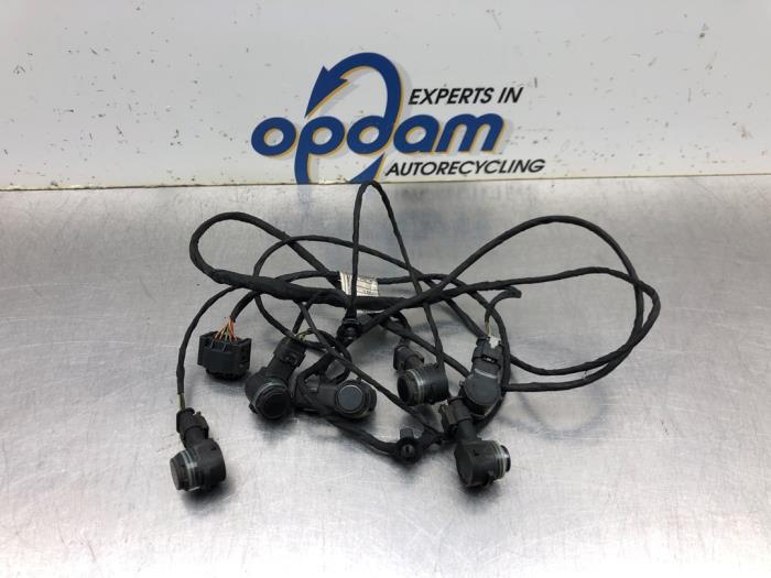 Gebrauchte PDC Sensor BMW 7 serie (G11/12) 750 Li XDrive V8 32V Preis € 180,00 Margenregelung angeboten von Gebr Opdam B.V.