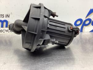 Usagé Pompe secondaire Audi A3 (8L1) 1.8 20V Prix € 75,00 Règlement à la marge proposé par Gebr Opdam B.V.