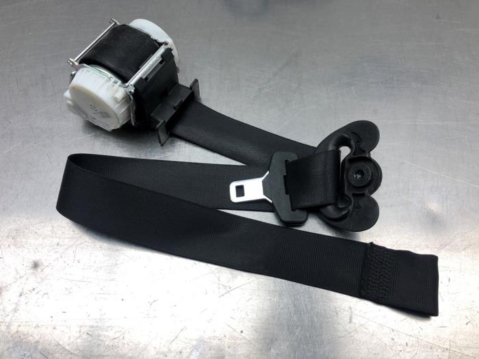 Front seatbelt, left from a BMW 1 serie (E81) 116i 1.6 16V 2009
