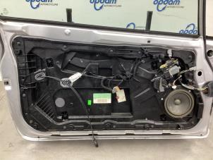 Usagé Lève vitre électrique avant gauche Ford Fiesta 6 (JA8) 1.25 16V Prix € 75,00 Règlement à la marge proposé par Gebr Opdam B.V.