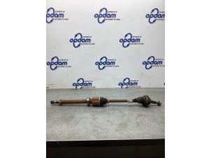 Used Front drive shaft, right Renault Clio IV (5R) 1.5 Energy dCi 90 FAP Price € 50,00 Margin scheme offered by Gebr Opdam B.V.