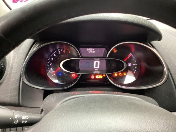 Caja de cambios de un Renault Clio IV (5R) 0.9 Energy TCE 90 12V 2018